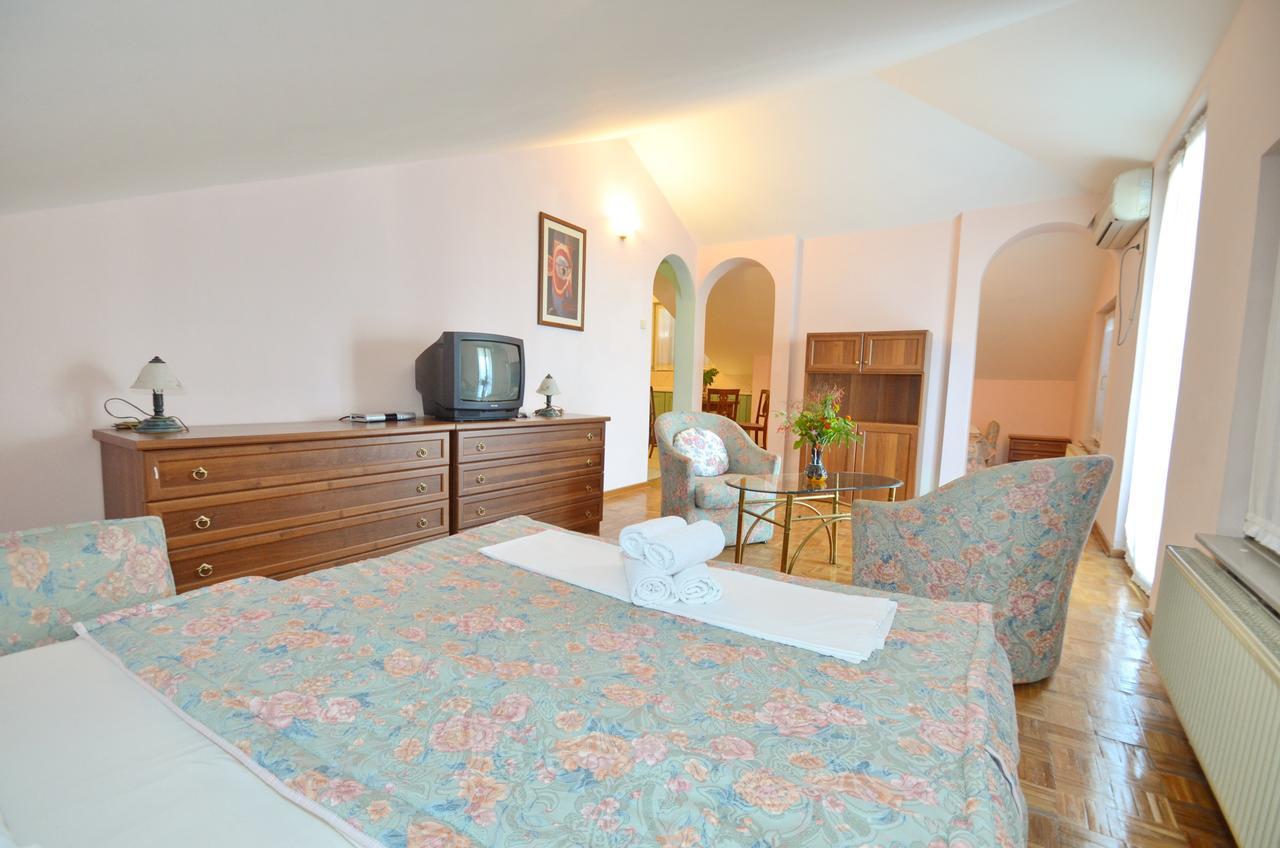 Villa Velzon Guesthouse Budva Luaran gambar