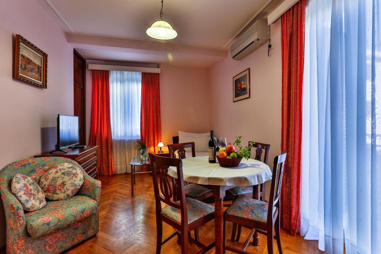 Villa Velzon Guesthouse Budva Luaran gambar