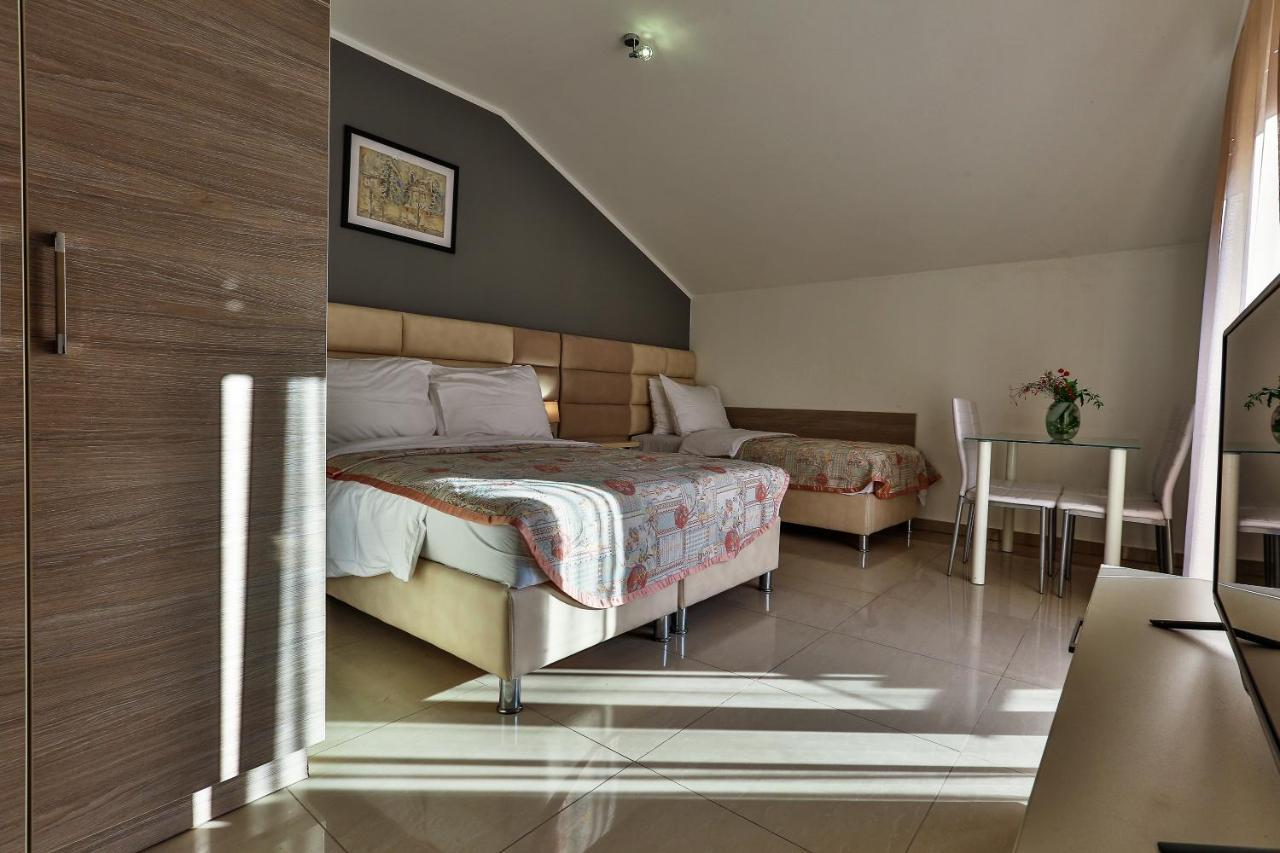 Villa Velzon Guesthouse Budva Luaran gambar